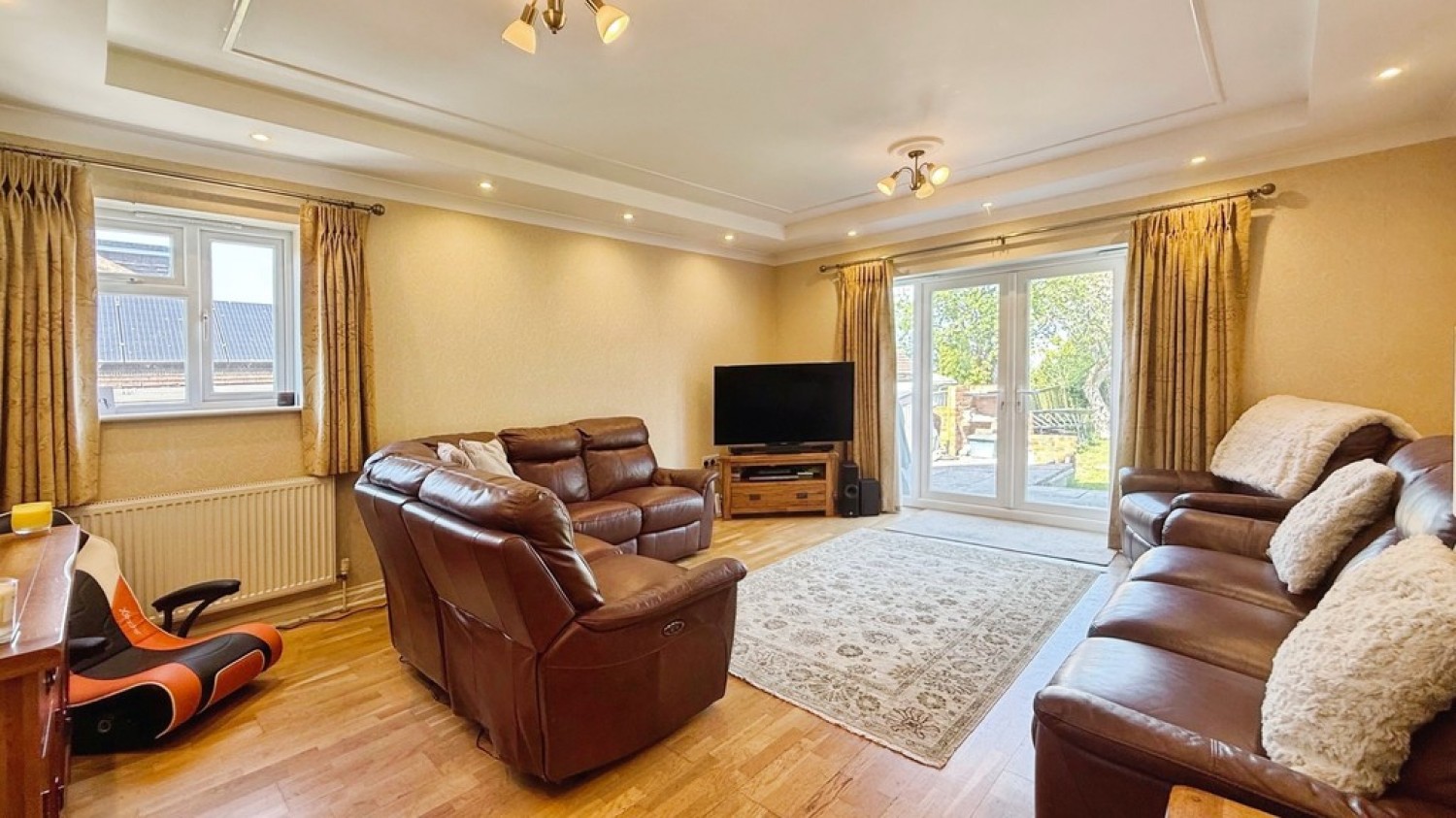 3 bedroom Bungalow for Sale Newtown, Westbury