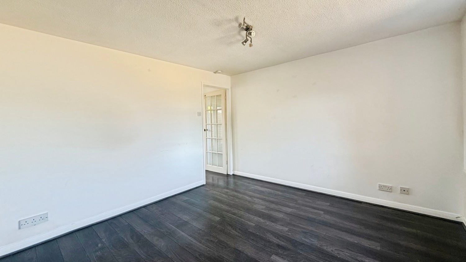 2 bedroom House for Sale Heather Close, Westbury