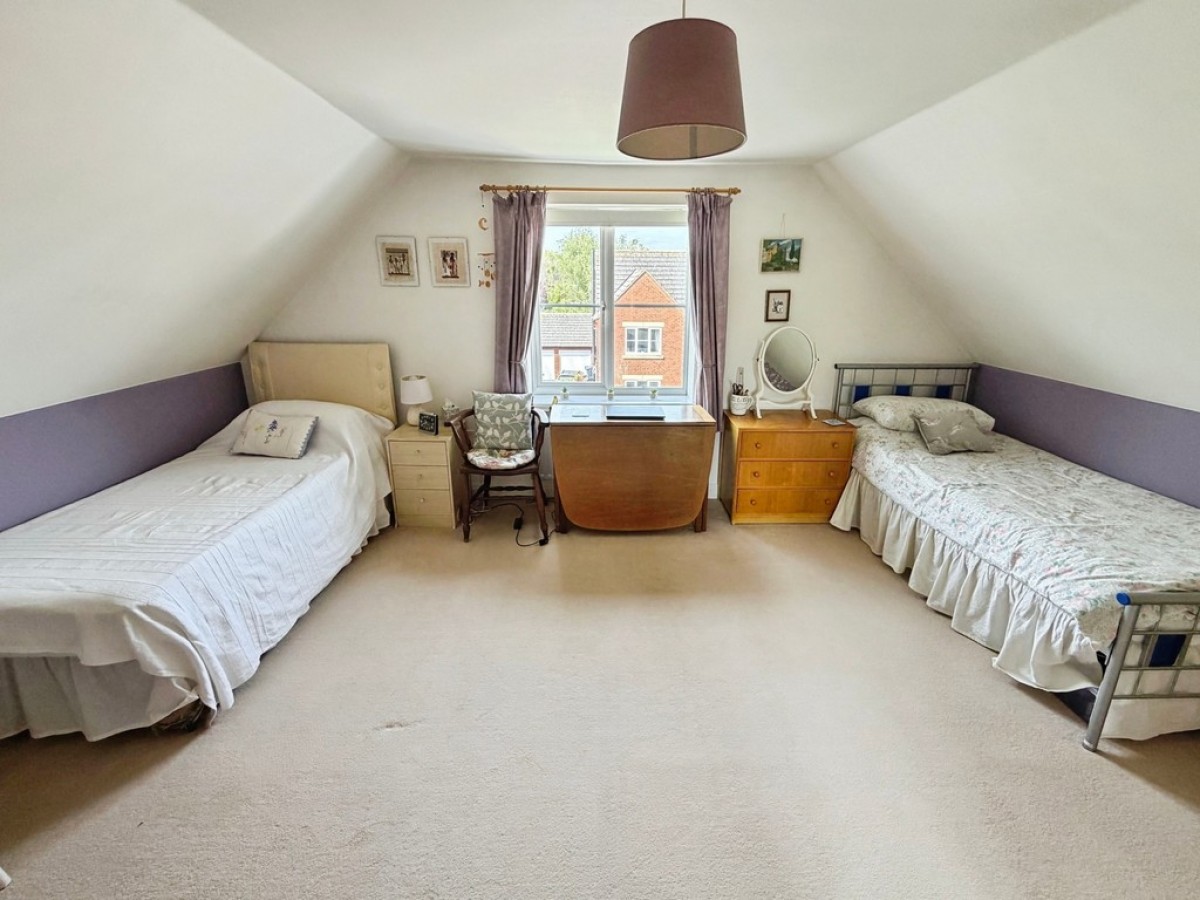 Lansdowne Close, Dilton Marsh