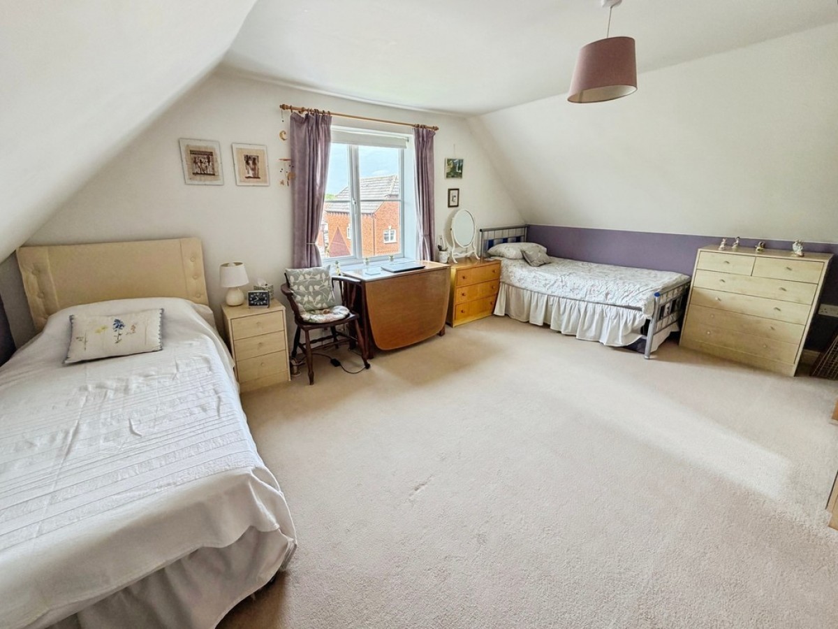 Lansdowne Close, Dilton Marsh