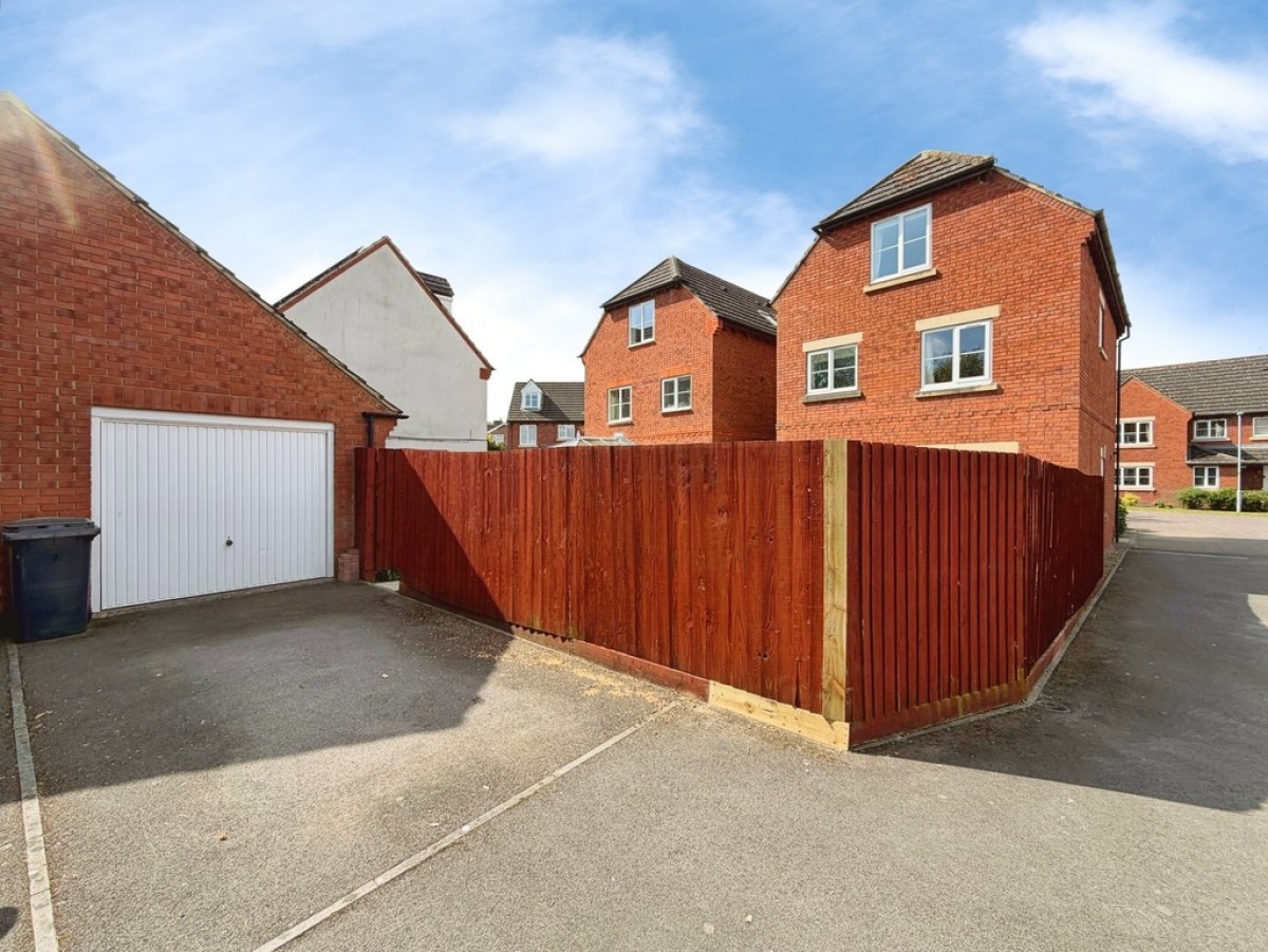 Lansdowne Close, Dilton Marsh