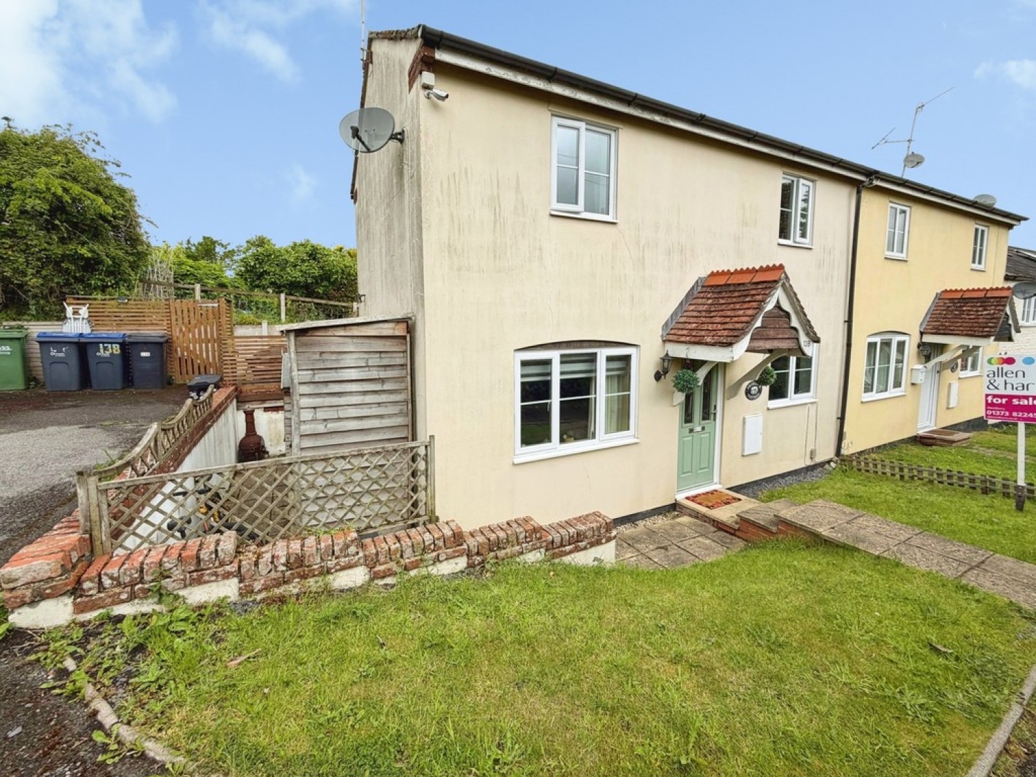 2 bedroom House for Sale Brook Street, Warminster