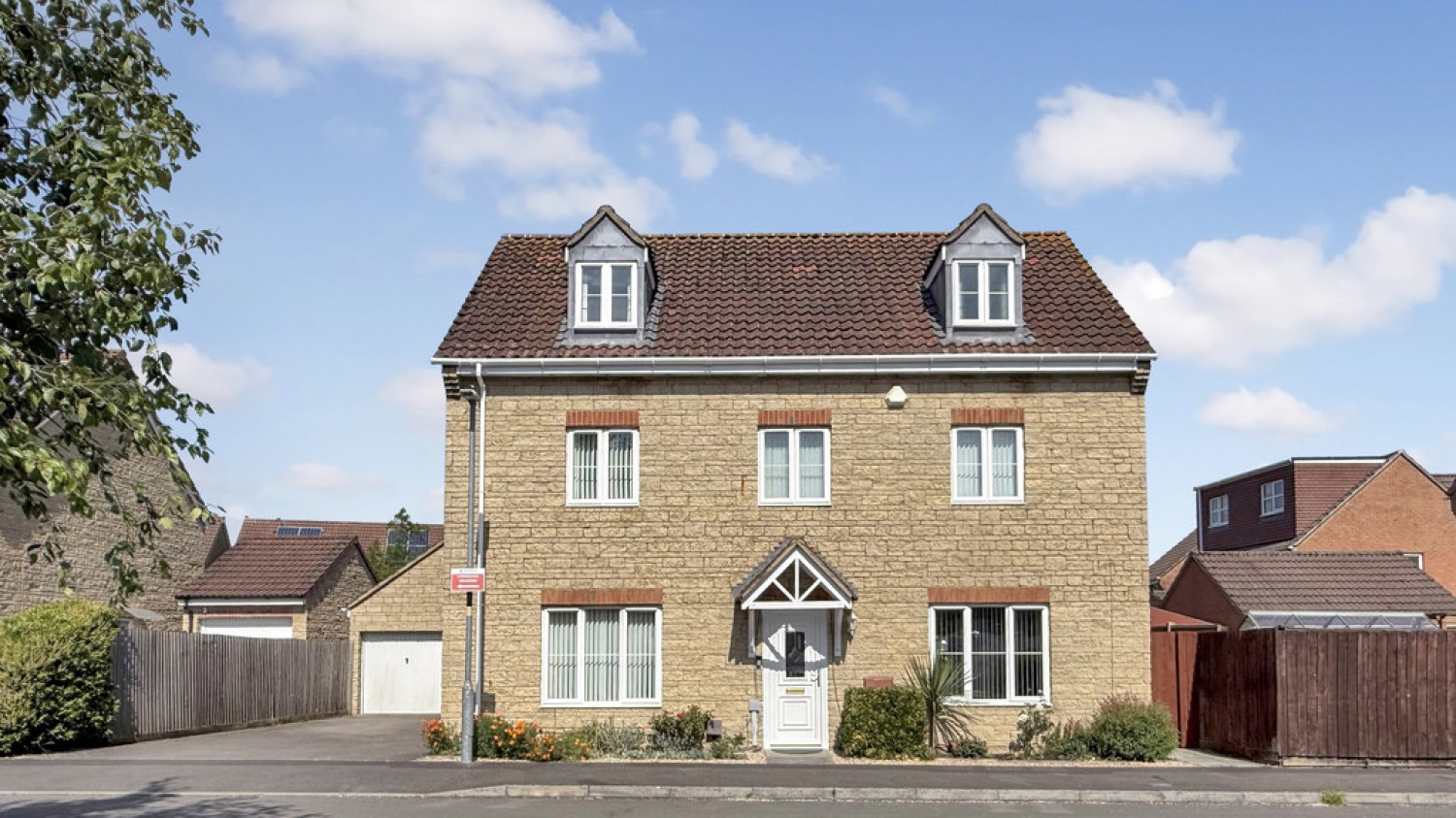 5 bedroom House for Sale Dartmoor Road, Westbury
