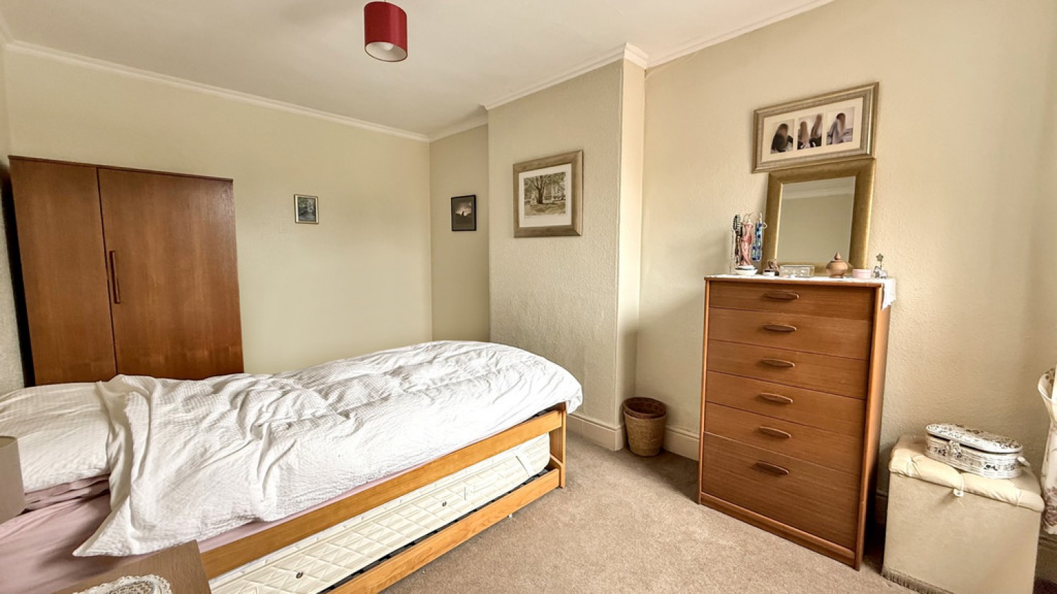 3 bedroom House for Sale High Street, Dilton Marsh