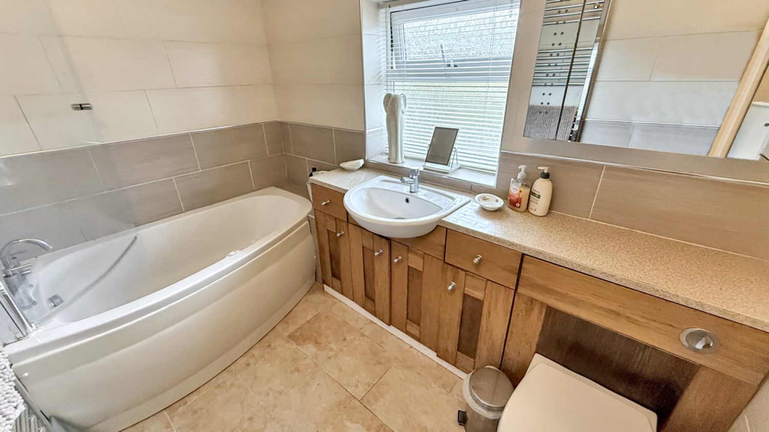 3 bedroom House for Sale High Street, Dilton Marsh