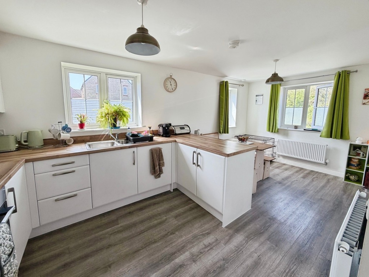3 bedroom House for Sale Dartmoor Road, Westbury
