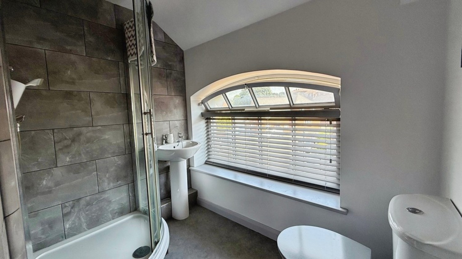 3 bedroom House for Sale Bitham Mill Courtyard, Westbury