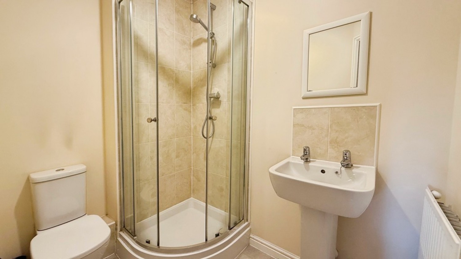 2 bedroom Flat for Sale Leigh Park Way, Westbury