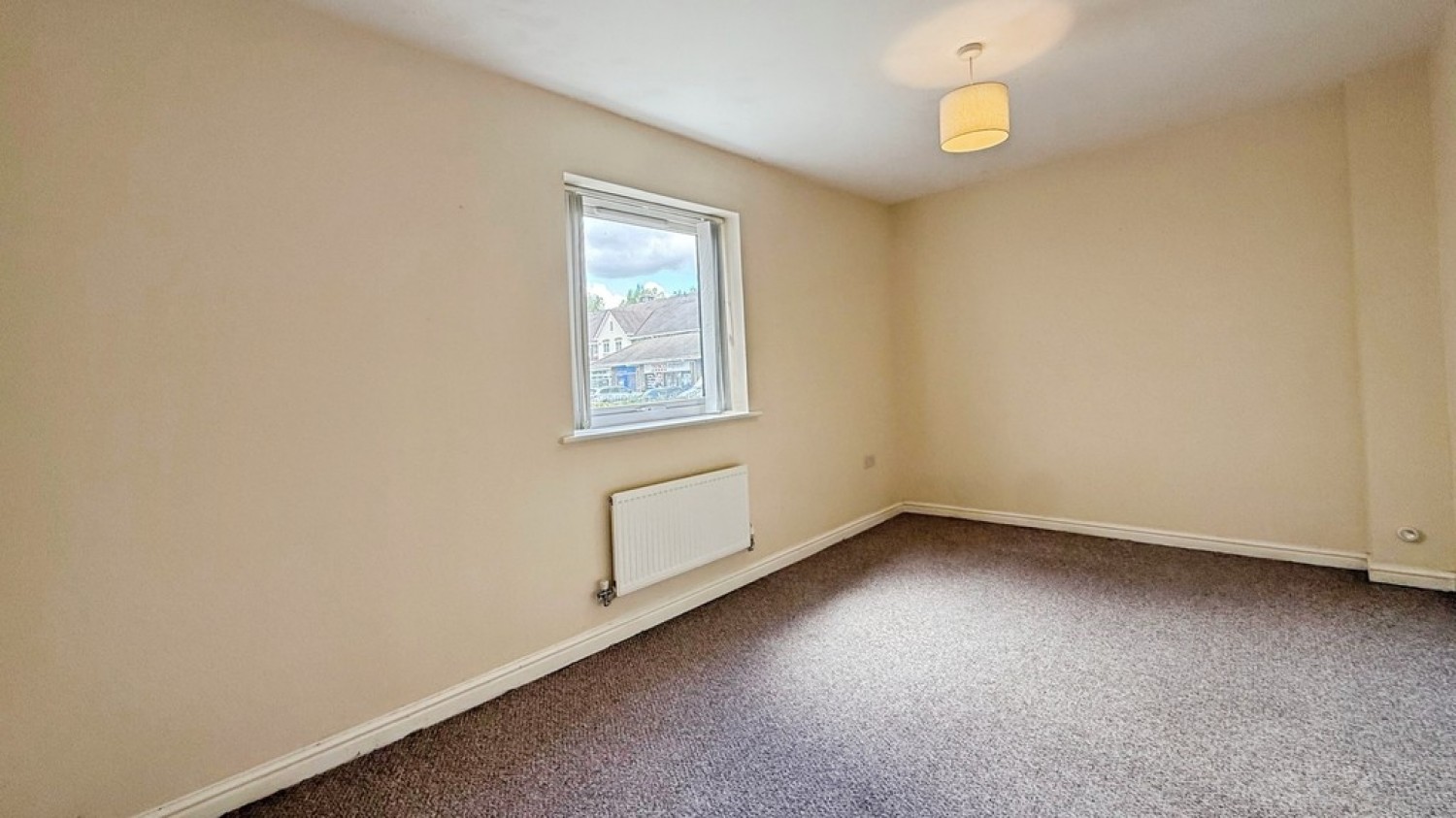 2 bedroom Flat for Sale Leigh Park Way, Westbury