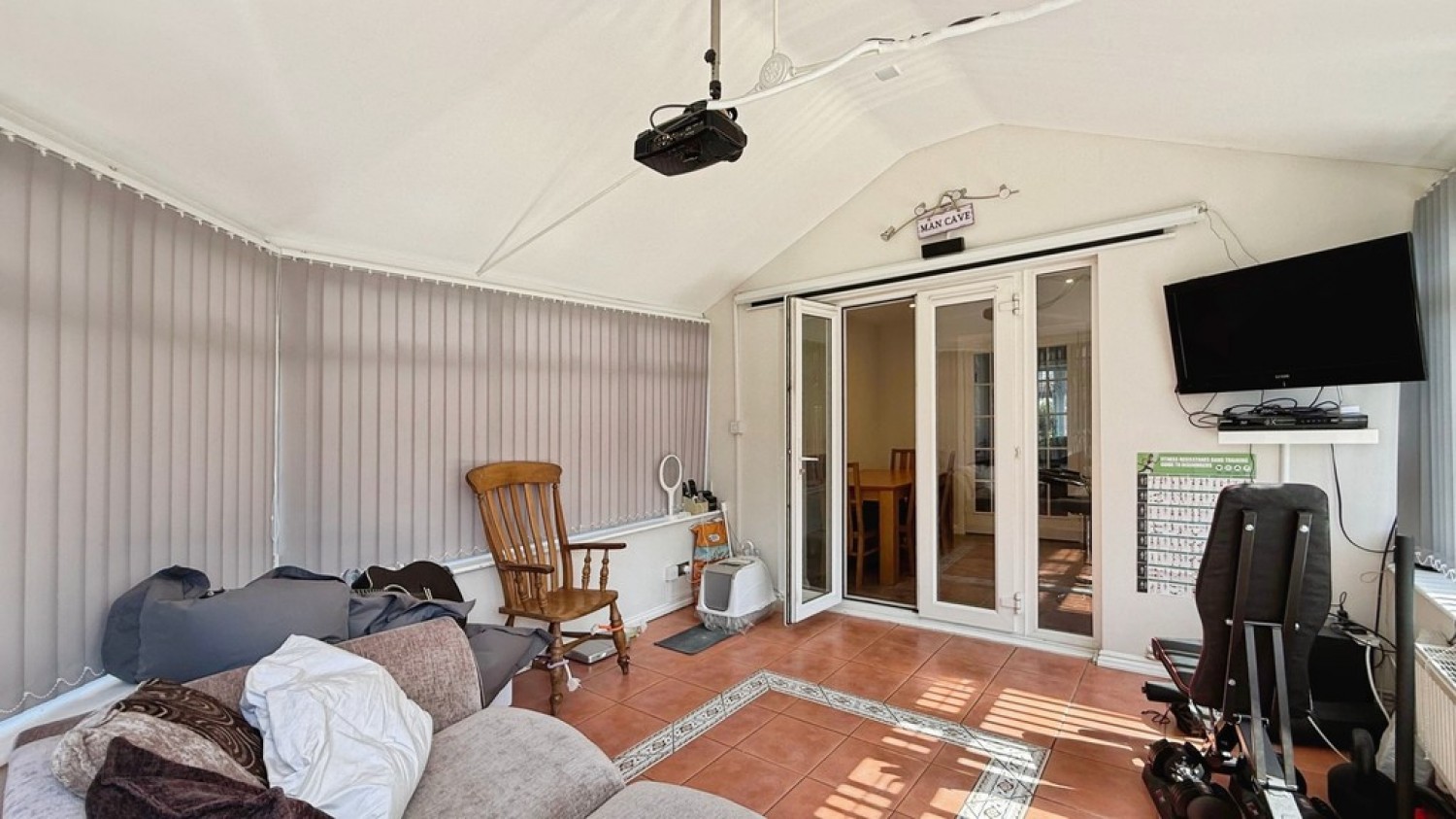 4 bedroom House for Sale Willoughby Close, Westbury