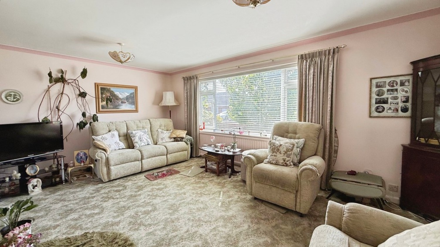 3 bedroom House for Sale Hazel Grove, Trowbridge