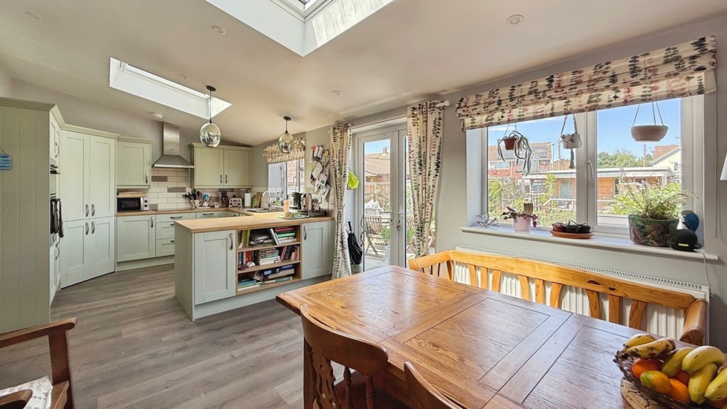 5 bedroom House for Letting Oldfield Park, Westbury
