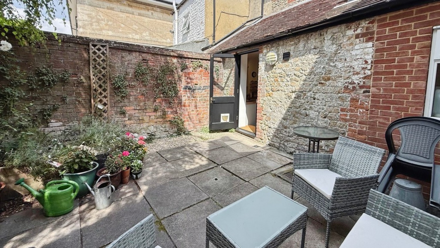 2 bedroom Flat for Sale Ash Walk, Warminster