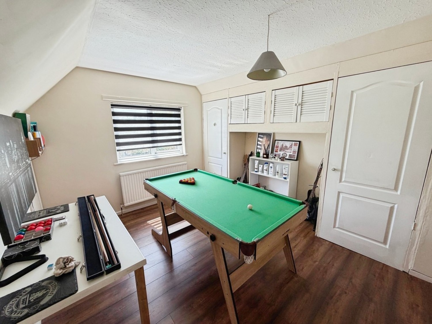 4 bedroom House for Sale Field Close, Westbury