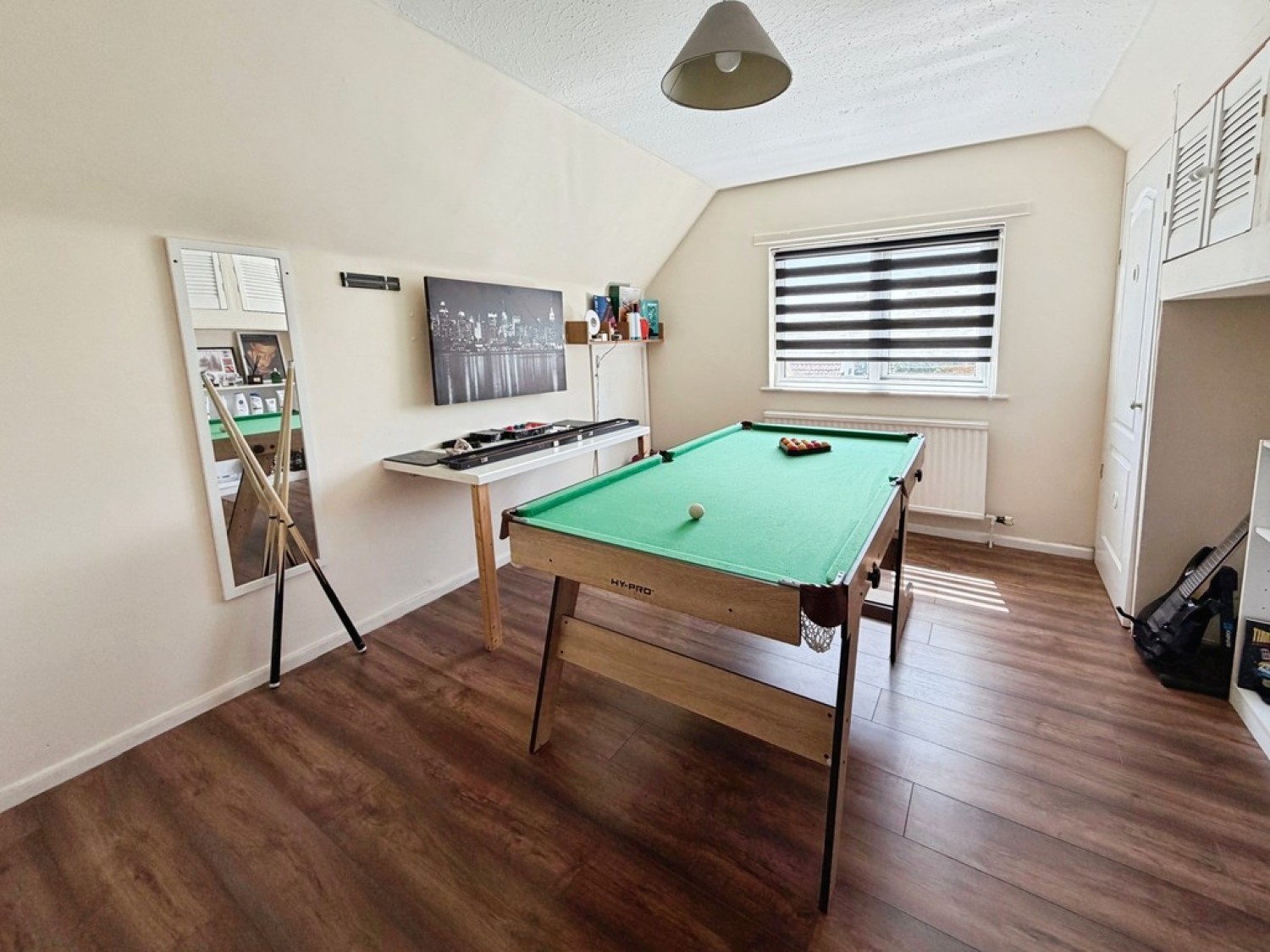 4 bedroom House for Sale Field Close, Westbury