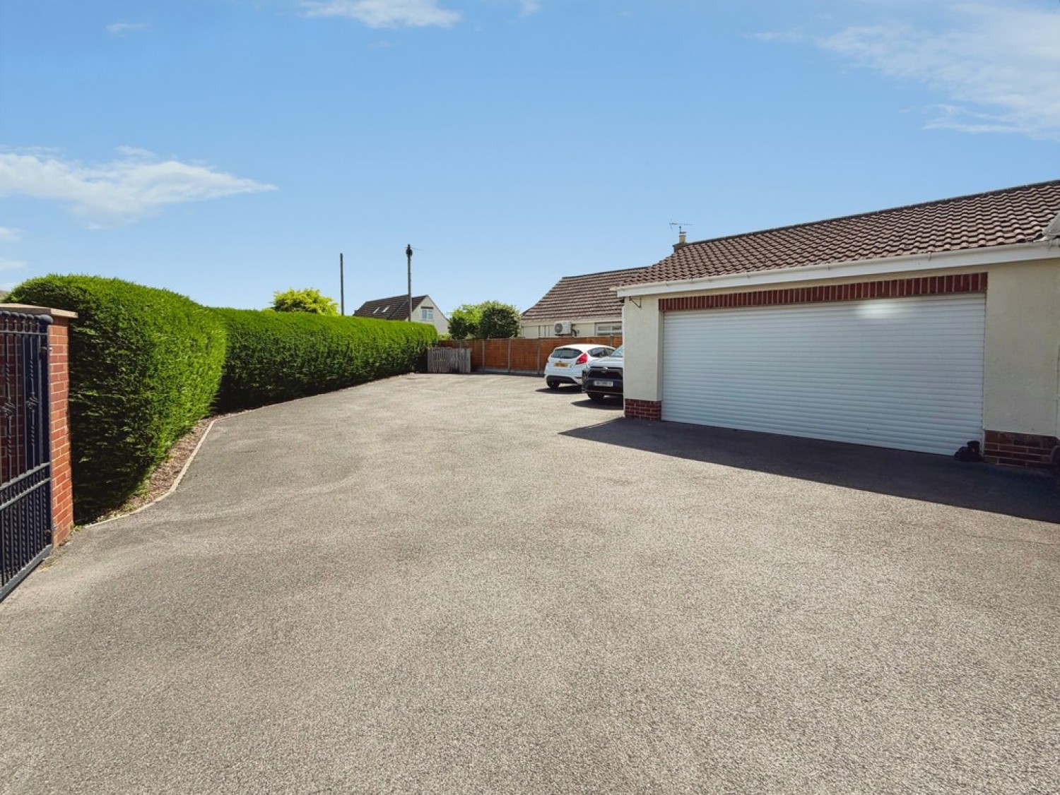 4 bedroom House for Sale Field Close, Westbury