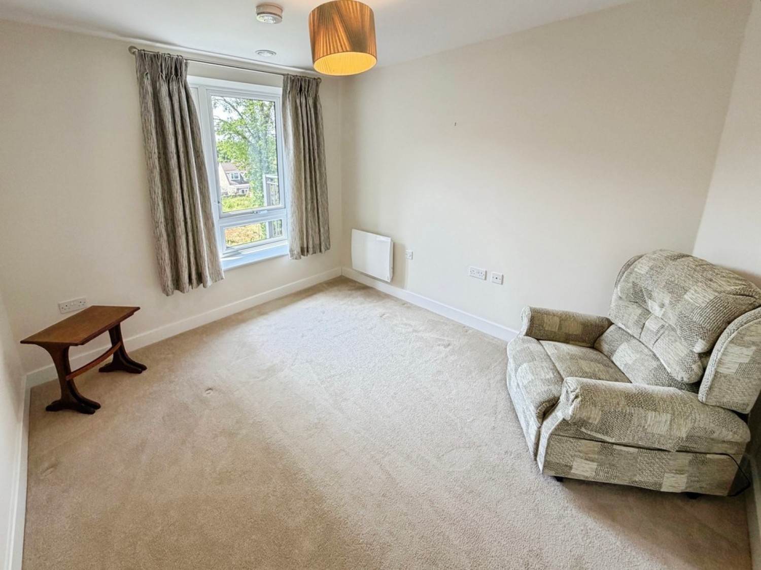 2 bedroom Property for Sale Crescent Place, Warminster