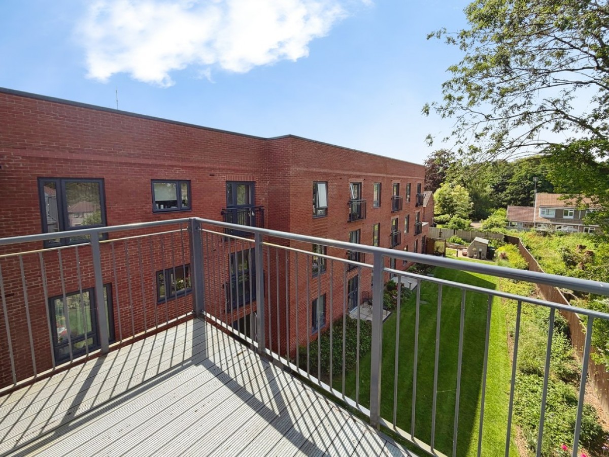 Crescent Place, Warminster