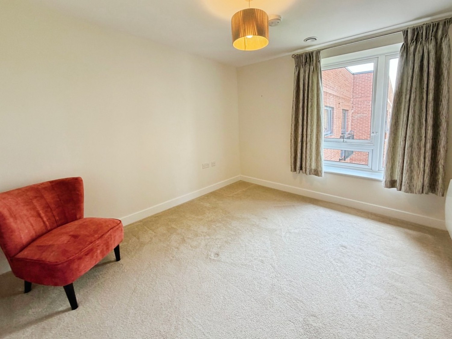 2 bedroom Property for Sale Crescent Place, Warminster