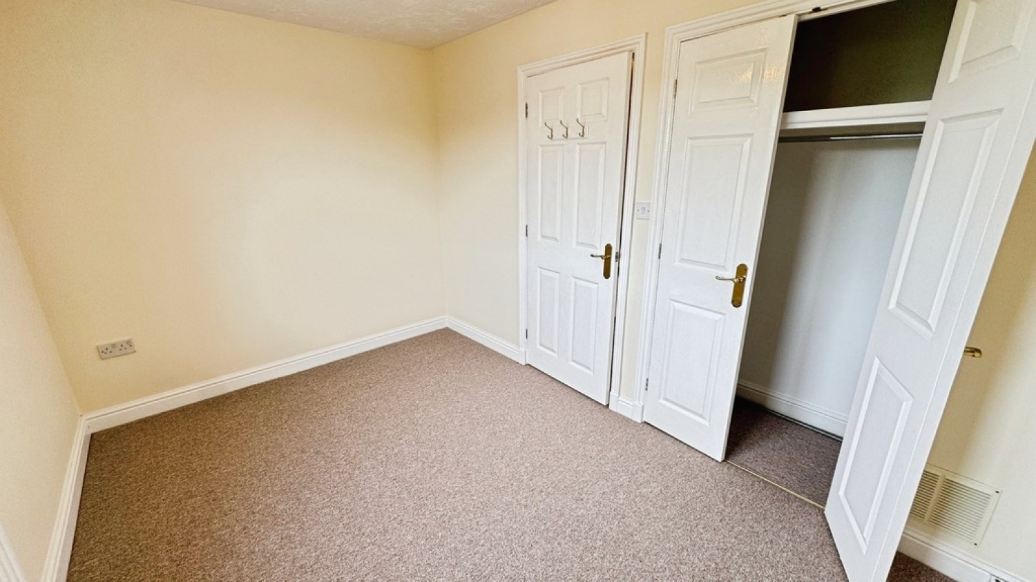 2 bedroom House for Letting Coppice Close, Warminster