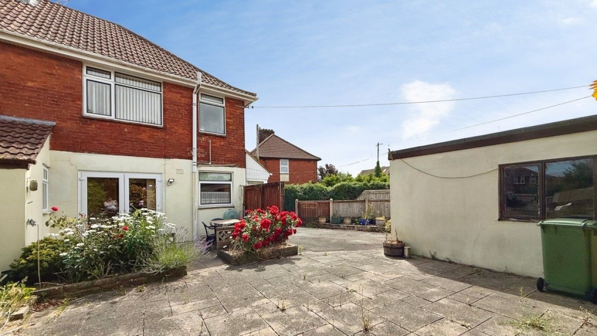 Beech Avenue, Warminster