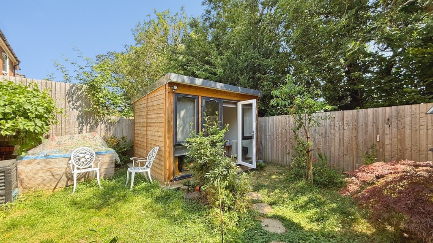 4 bedroom House for Sale Falcon Road, Warminster
