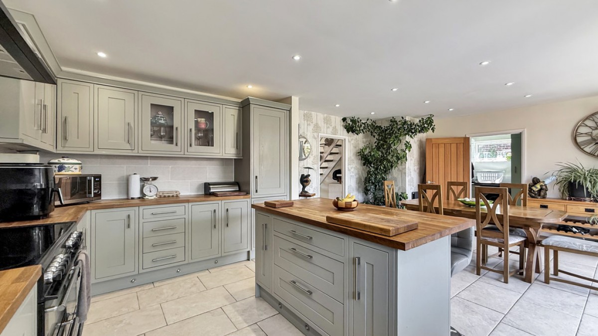 Redland Lane, Westbury