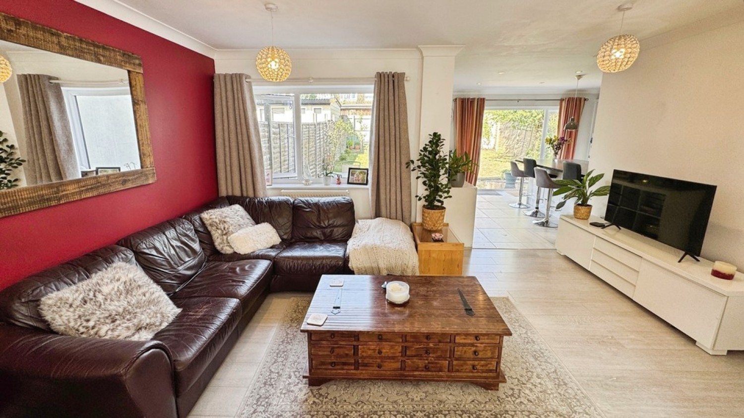 3 bedroom House for Letting Burnett Road, Trowbridge, Wiltshire