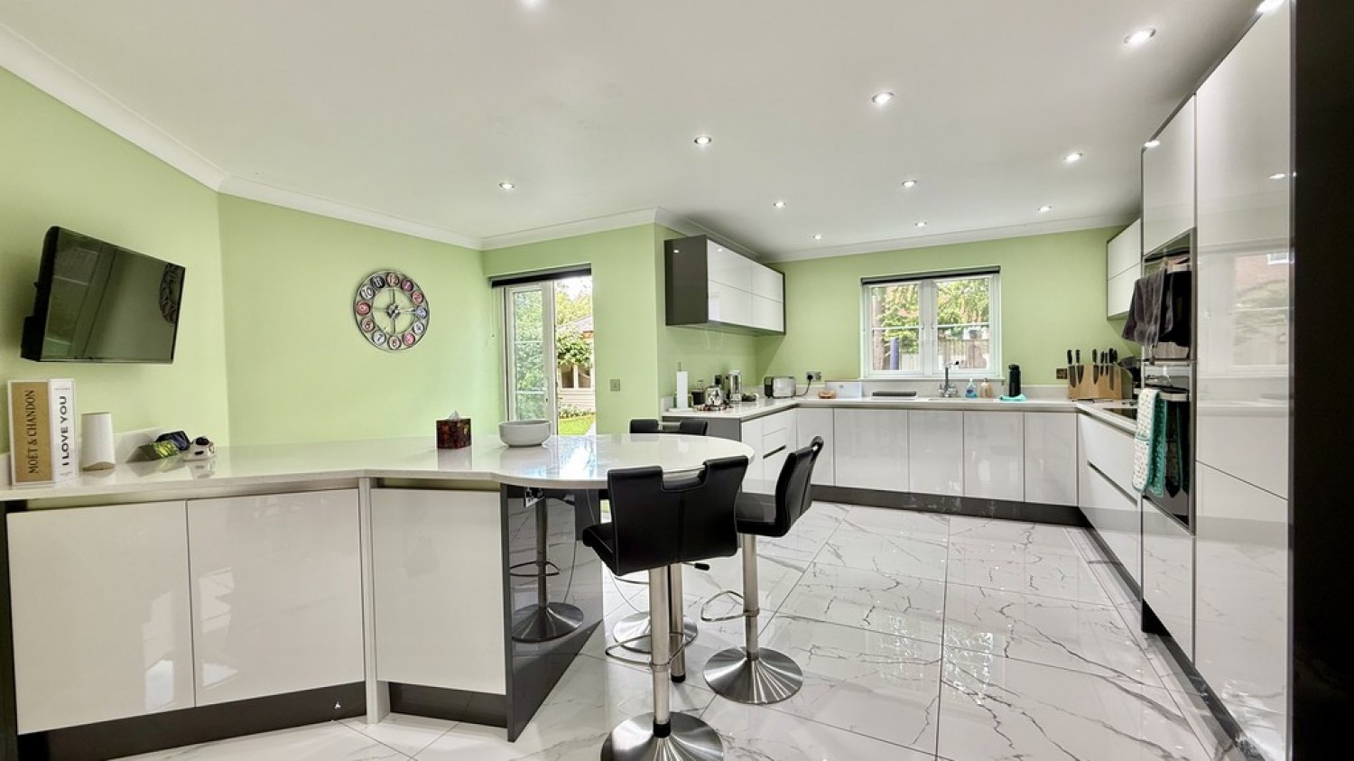 4 bedroom House for Letting Bashkir Road, Westbury