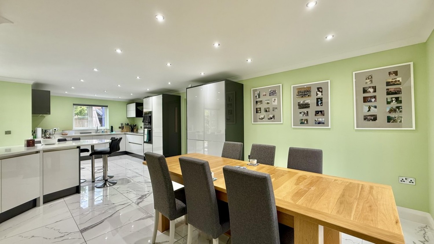 4 bedroom House for Letting Bashkir Road, Westbury