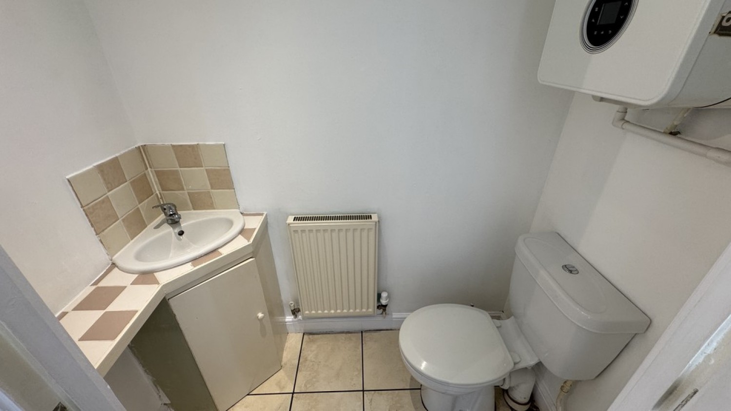 2 bedroom House for Letting Chestnut Tree Gardens, Warminster, Wiltshire