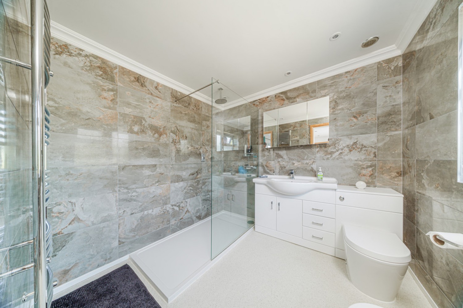 5 bedroom House for Sale Norleaze, Heywood
