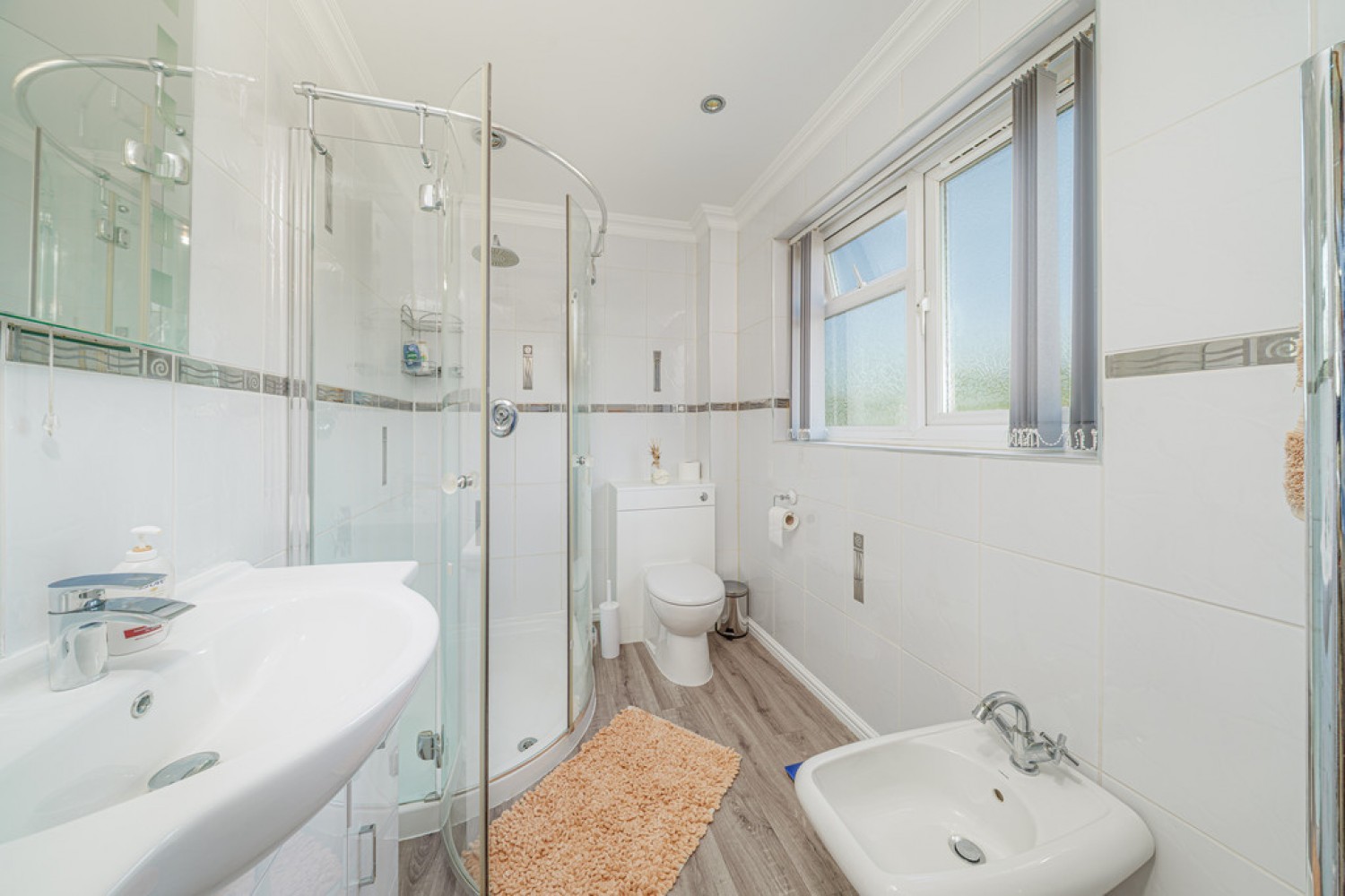 5 bedroom House for Sale Norleaze, Heywood