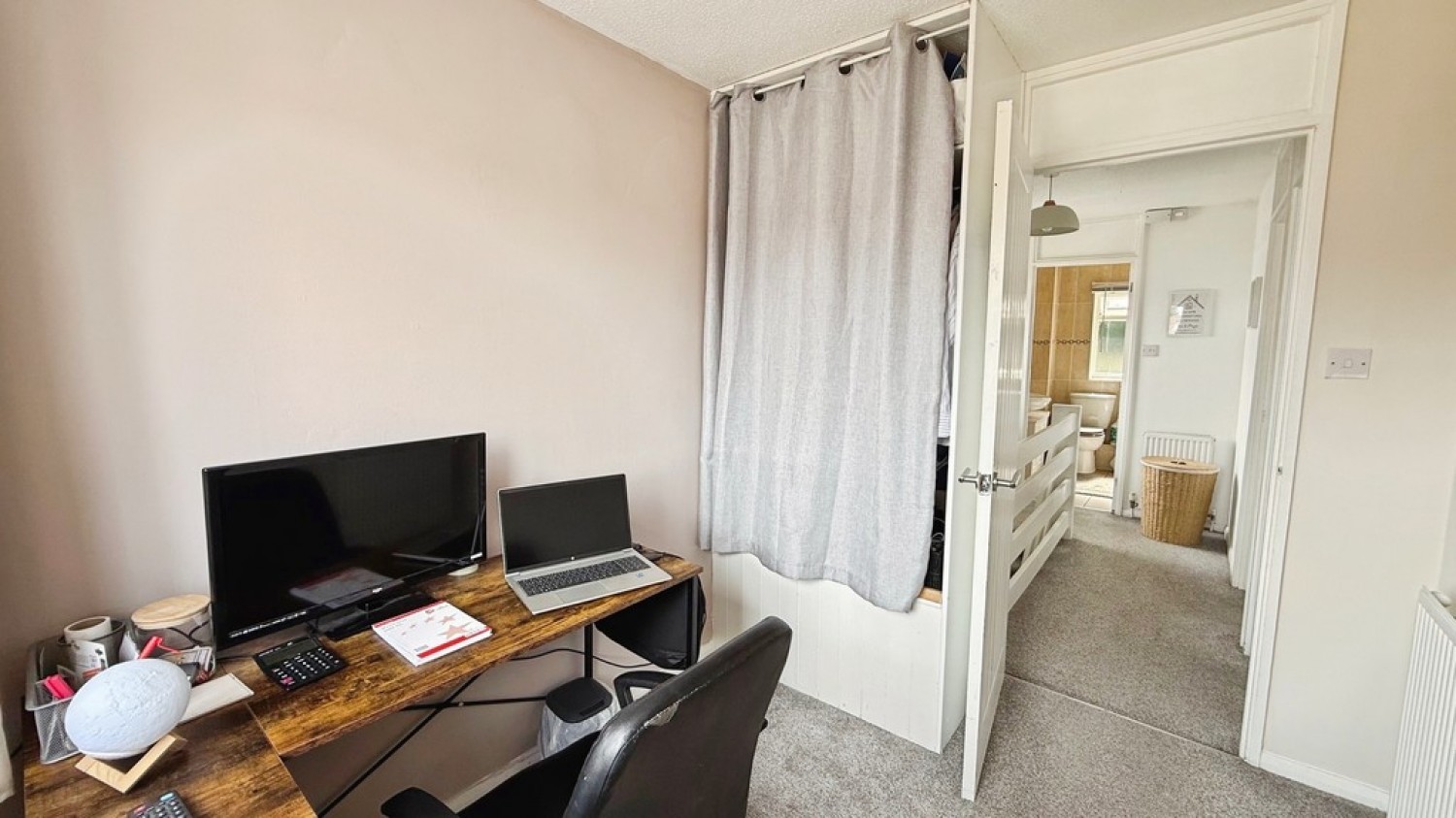 3 bedroom House for Sale Matravers Close, Westbury