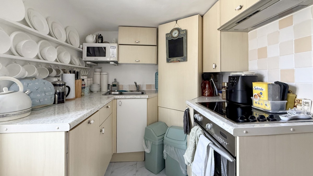 Bishopstrow, Warminster