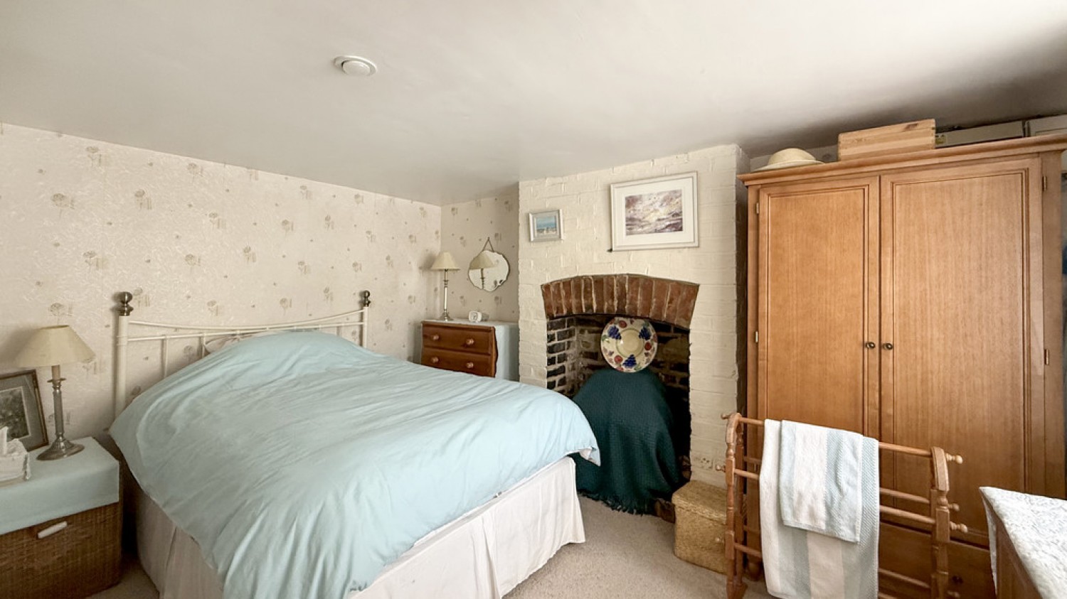 2 bedroom House for Sale Bishopstrow, Warminster