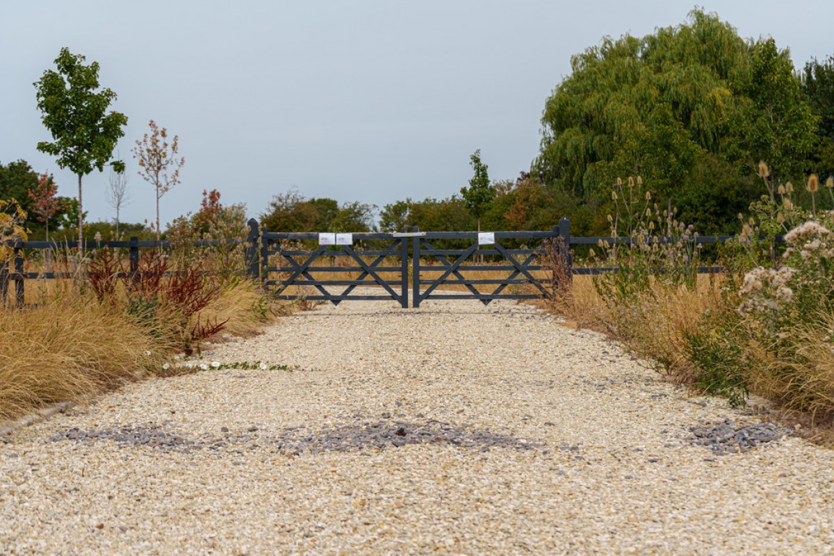 Main Street, Keevil