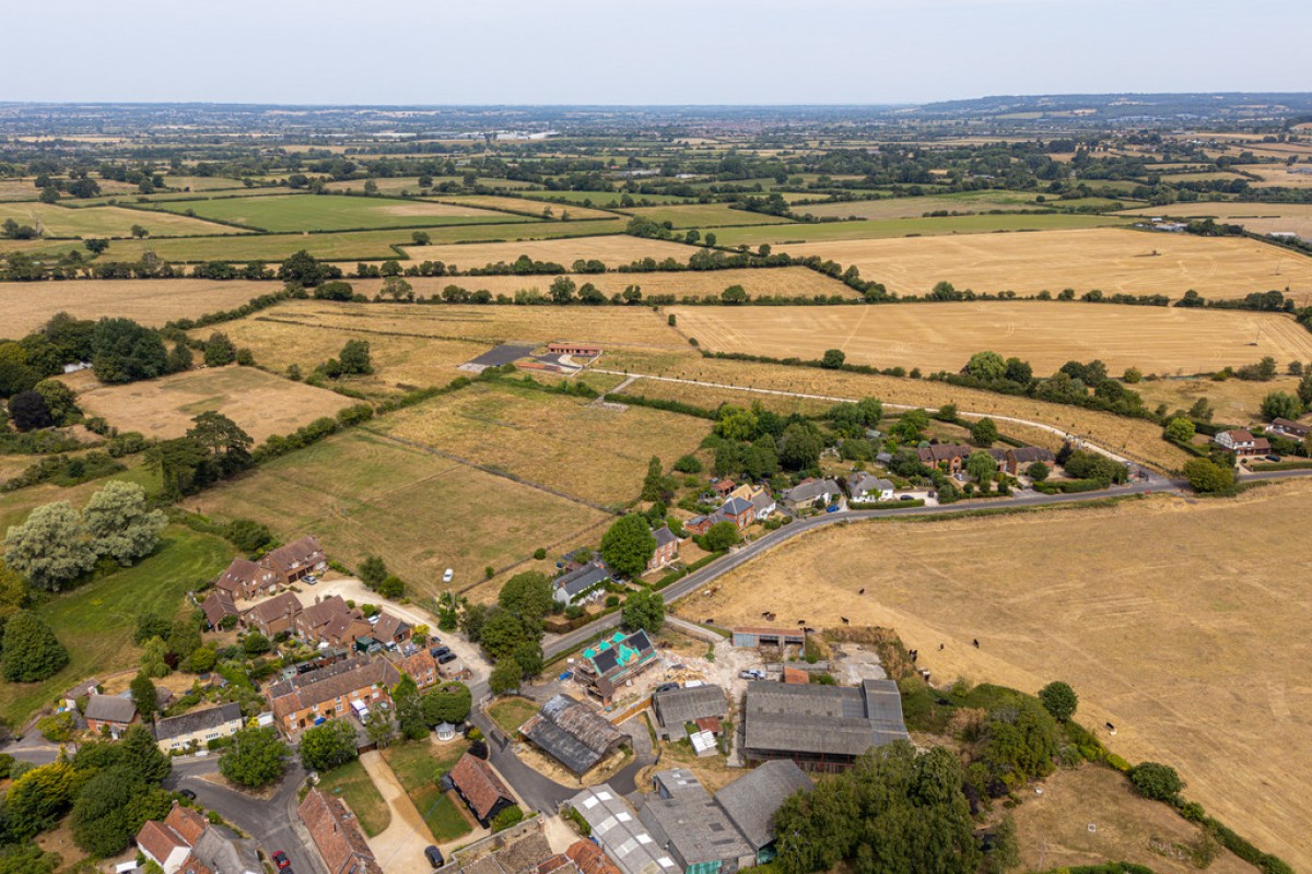 Main Street, Keevil