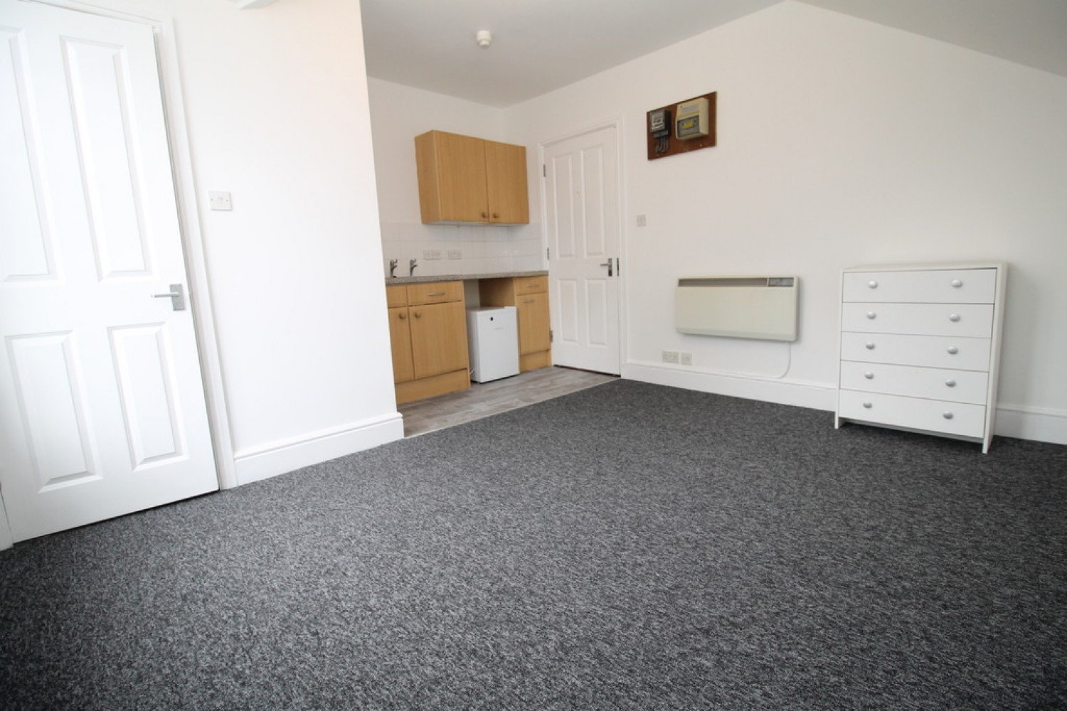 0 bedroom Flat for Letting St Andrews Road, Southsea