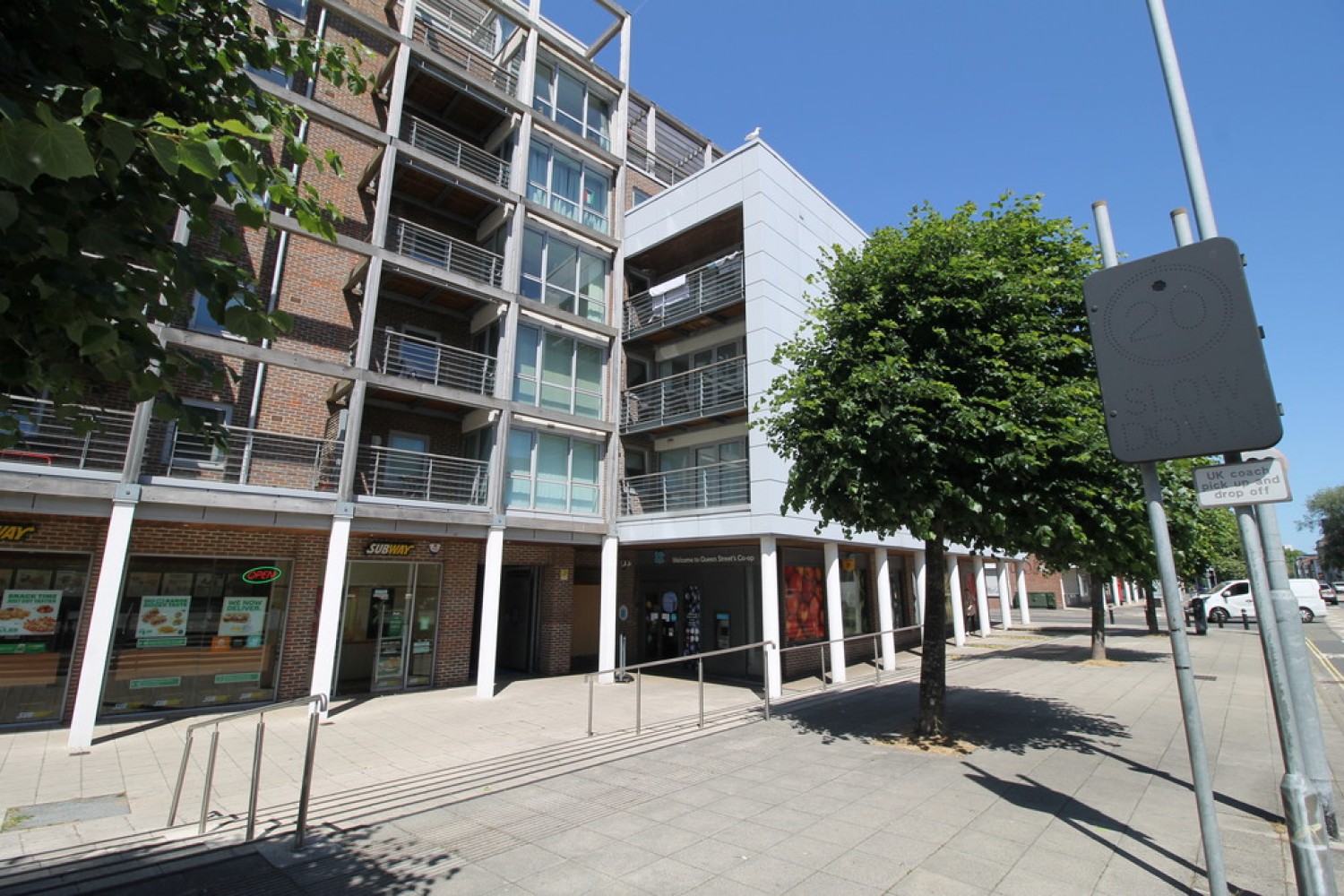 Gloucester House, Queen Street