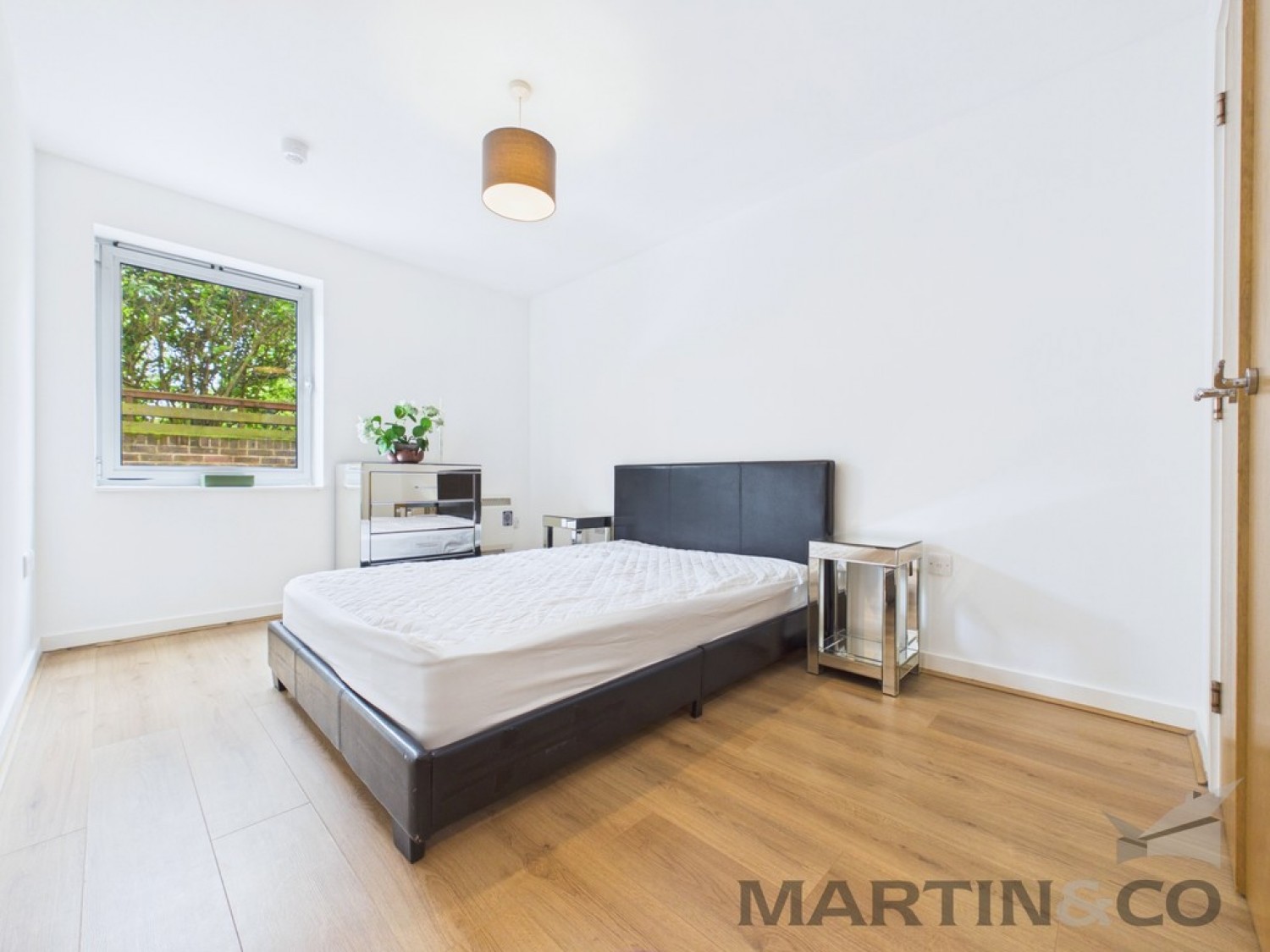 1 bedroom Flat for Letting Brunswick House, Admiralty Quarter, Queen Street