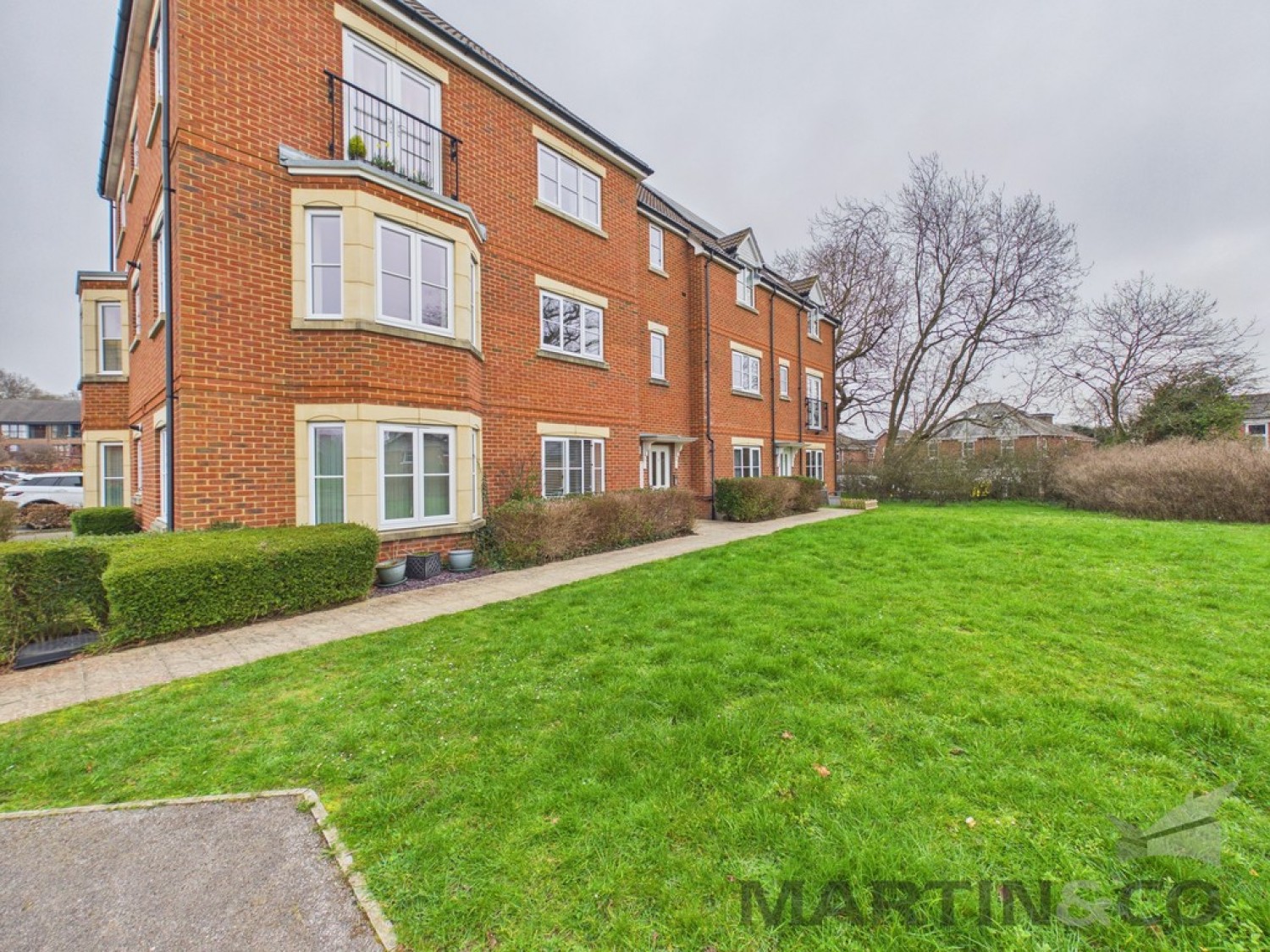 2 bedroom Flat for Letting Jellicoe Drive, Sarisbury Green