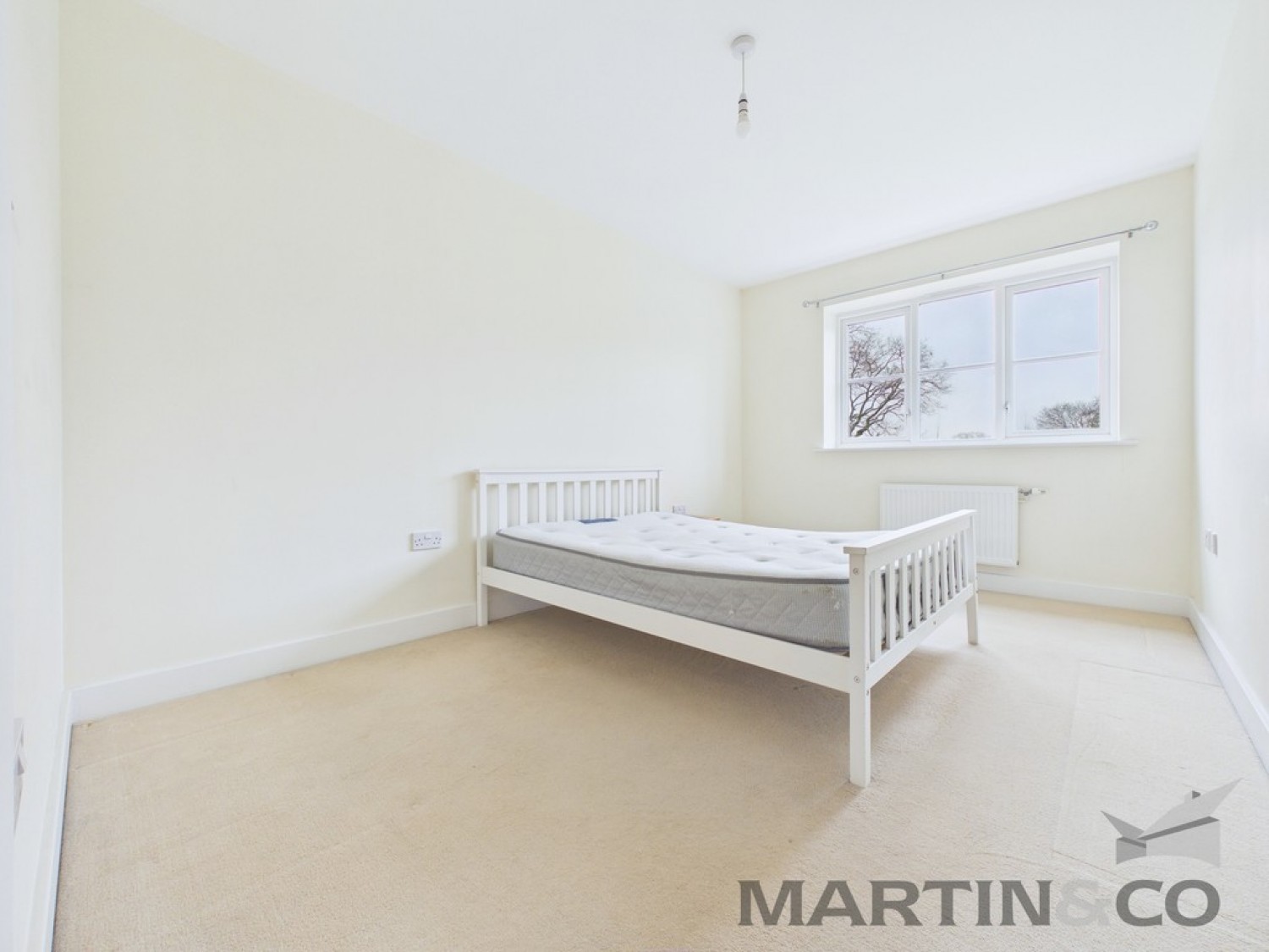 2 bedroom Flat for Letting Jellicoe Drive, Sarisbury Green