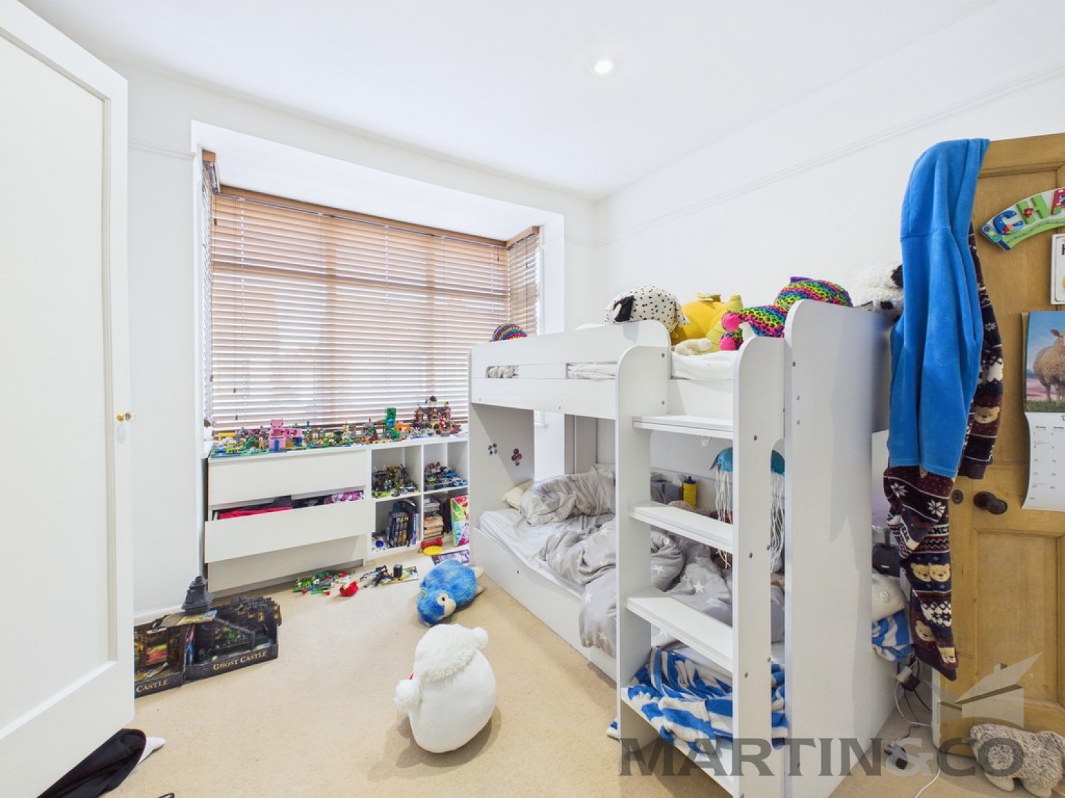 4 bedroom House in Kensington Road, Copnor