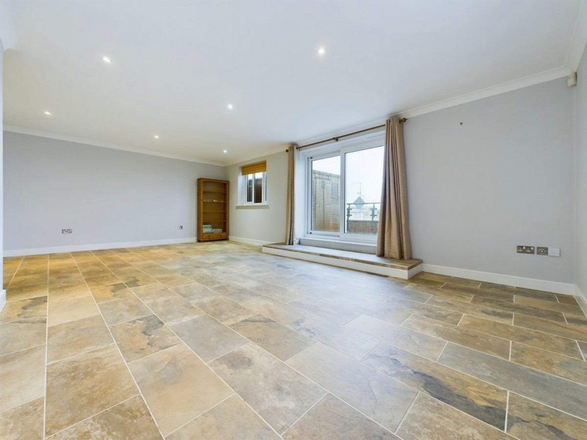 Admirals House, Gisors Road