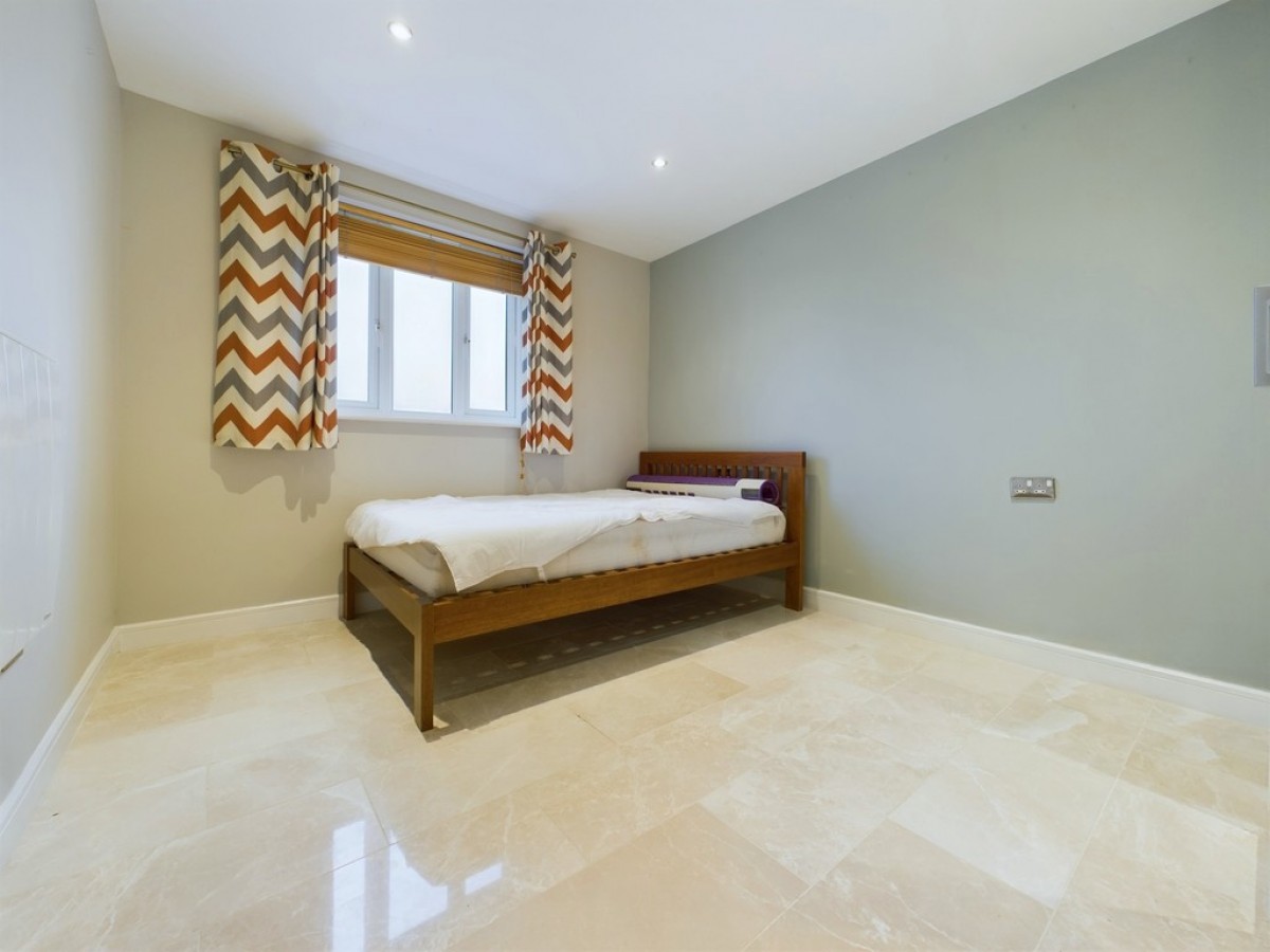 Admirals House, Gisors Road