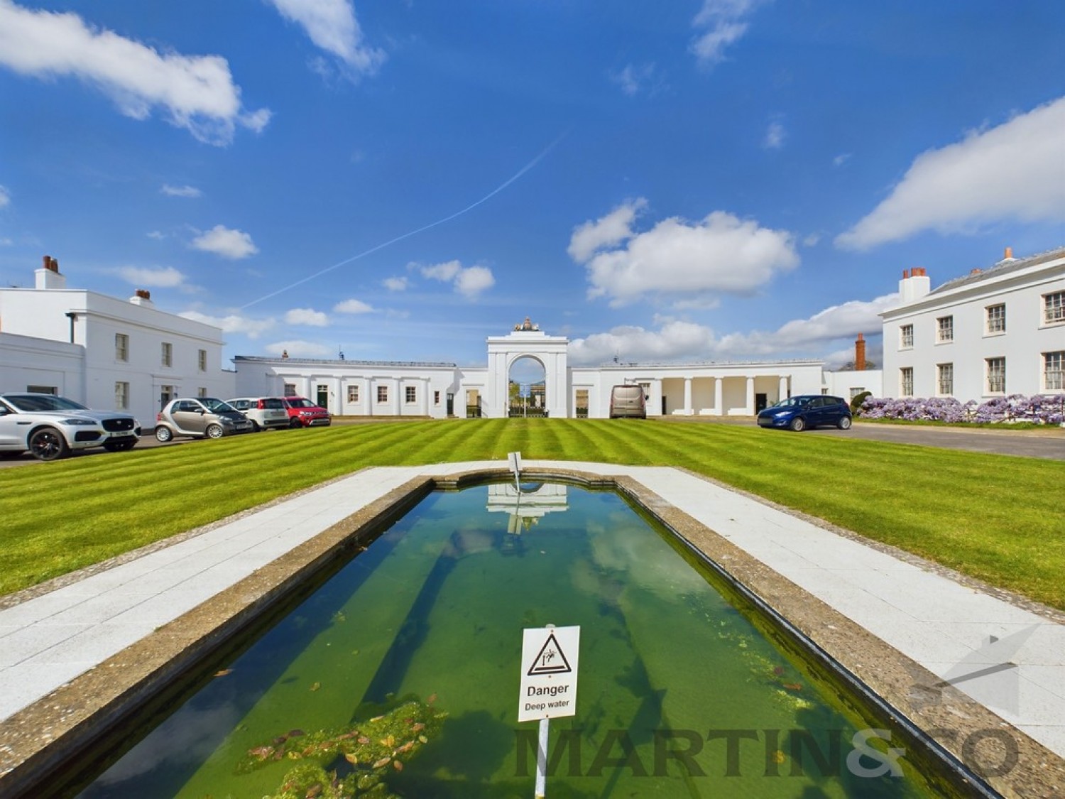 Flagstaff Green, Royal Clarence Marina