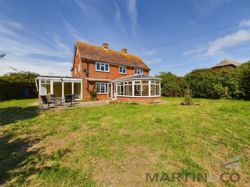 Cakeham Road, West Wittering