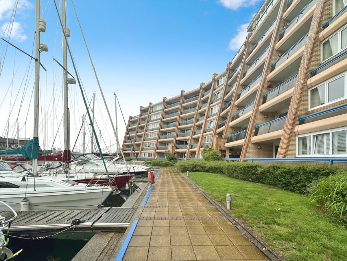 Oyster Quay, Port Solent