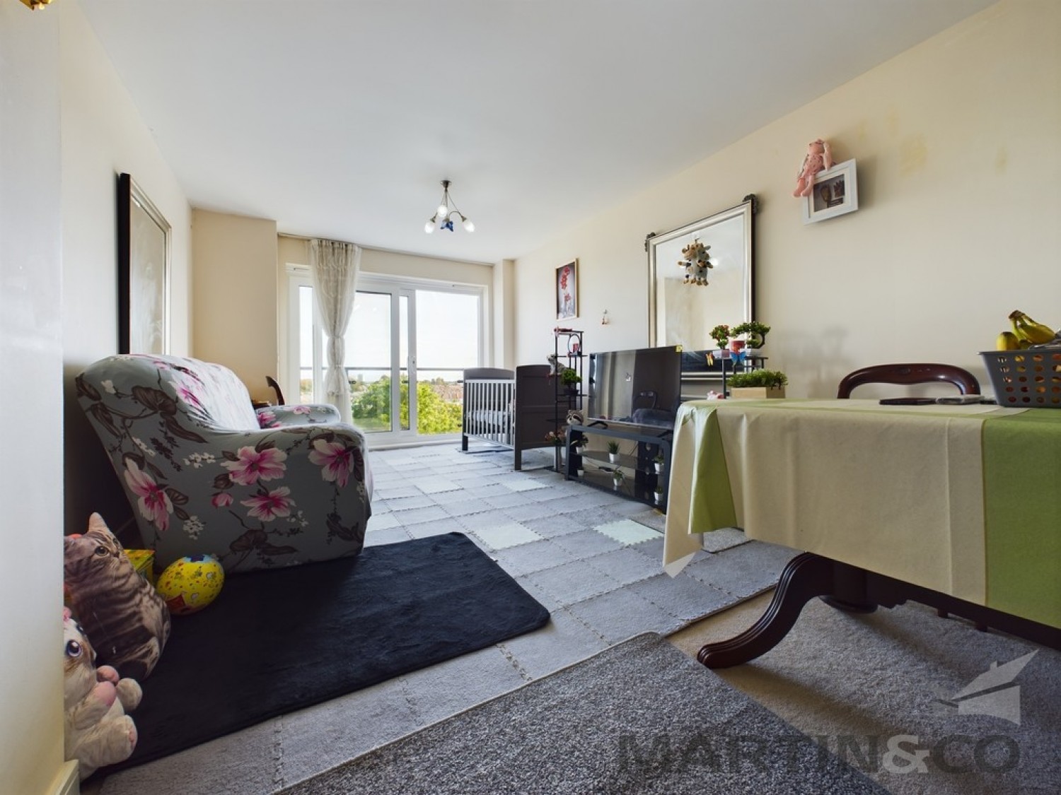 2 bedroom Flat for Sale Admirals House, Gisors Road